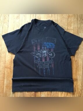 Vintage Tapout Short Sleeve Graphic Tee with Faded American Flag & Motorcycle